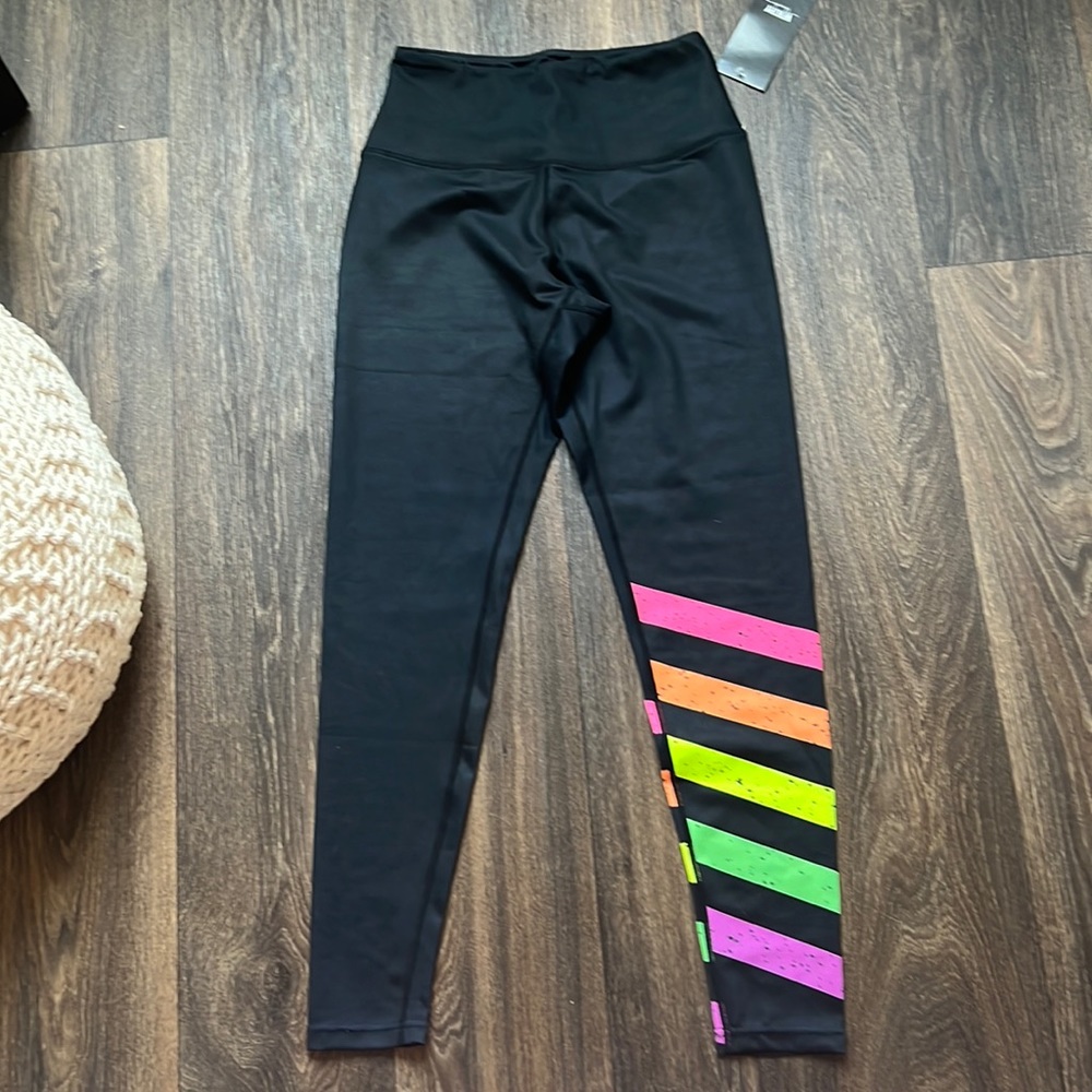 Worthy Threads Leggings